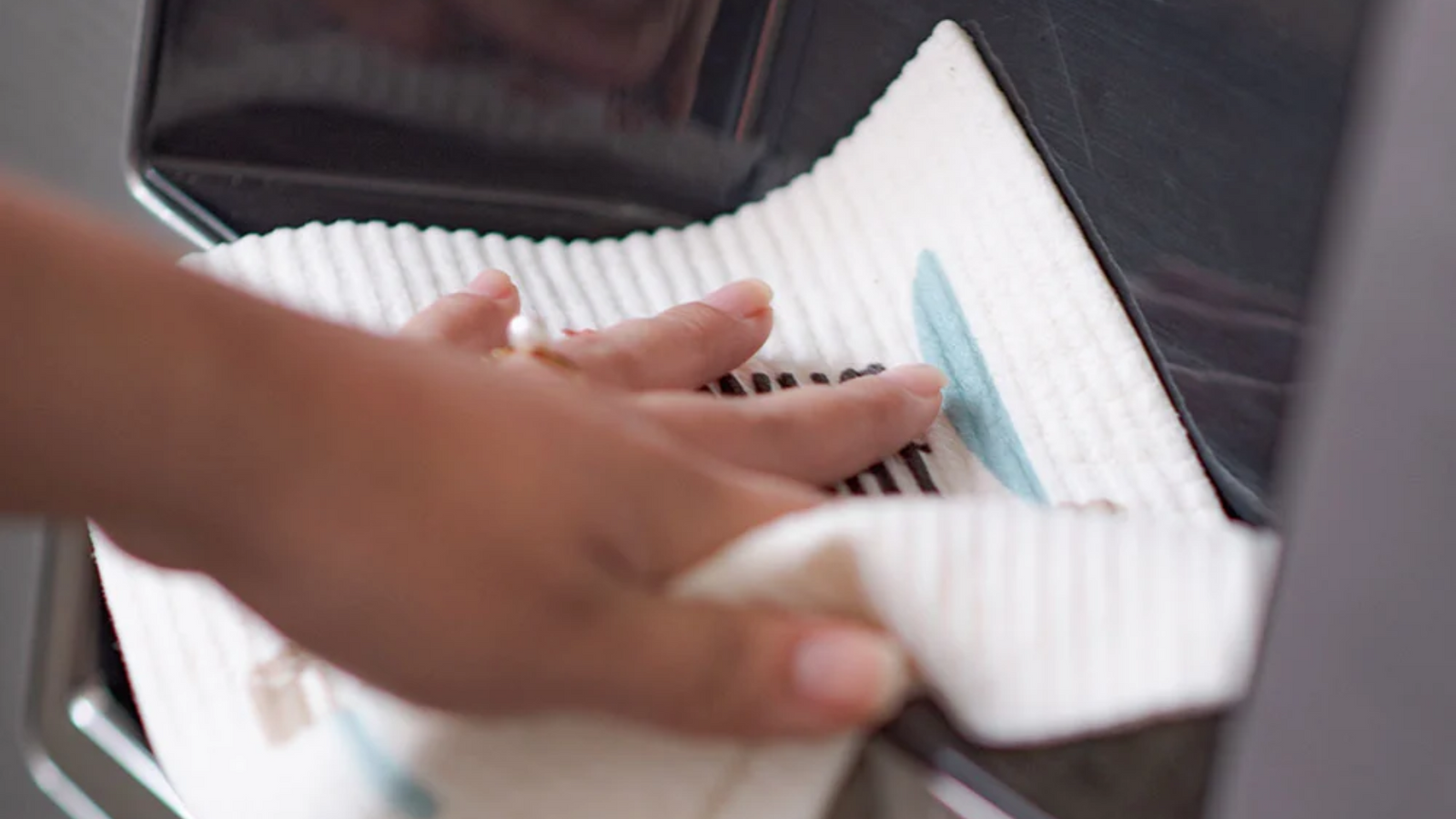 What Are Swedish Dishcloths? Uses & Benefits